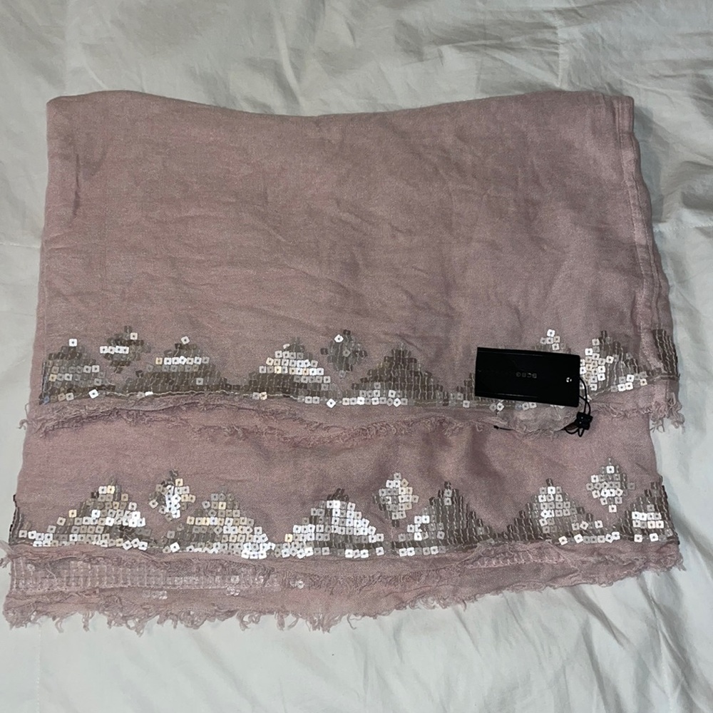 BCBGMAXAZRIA loop scarf